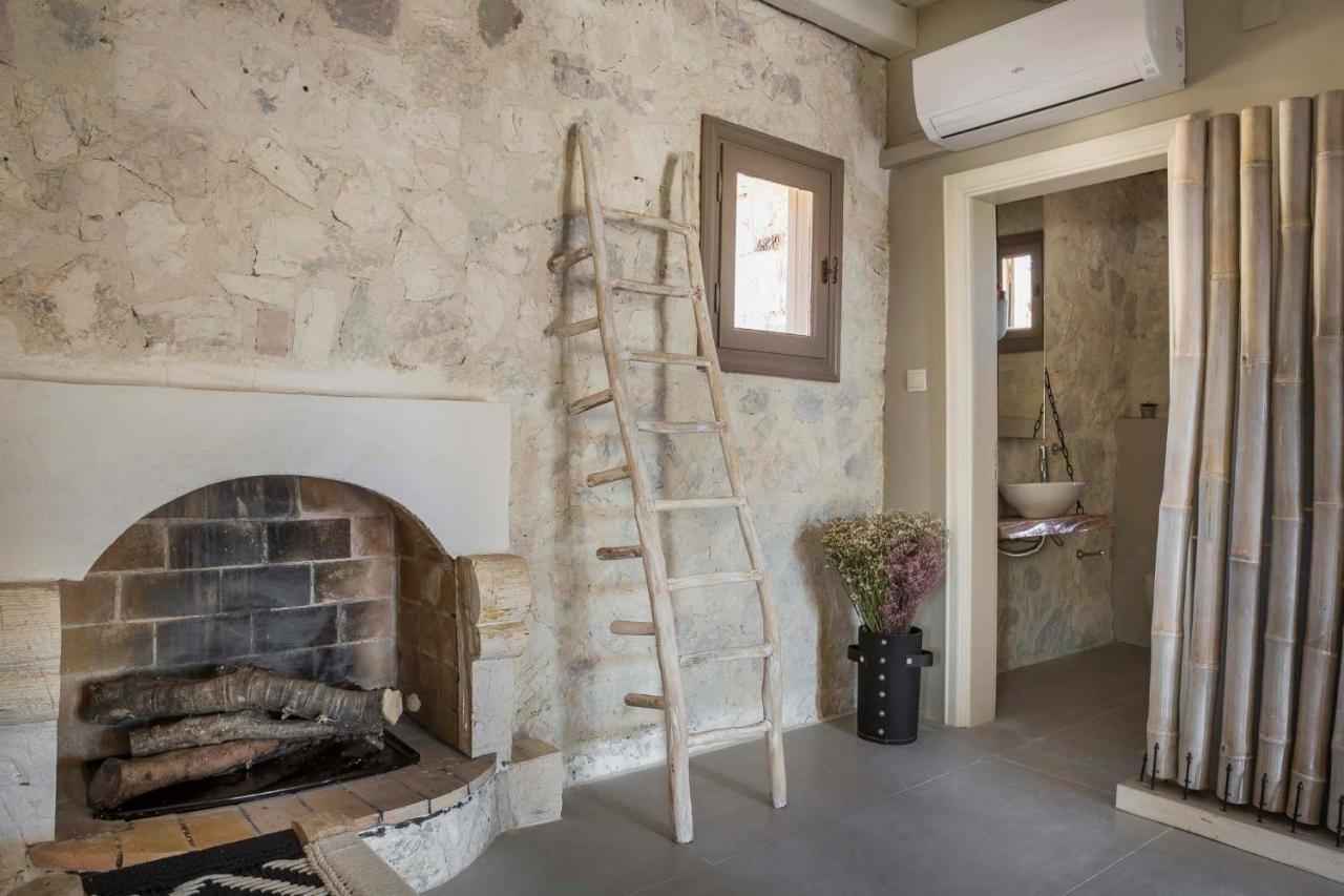 Ploes Luxury Cottages 佩萨达 外观 照片