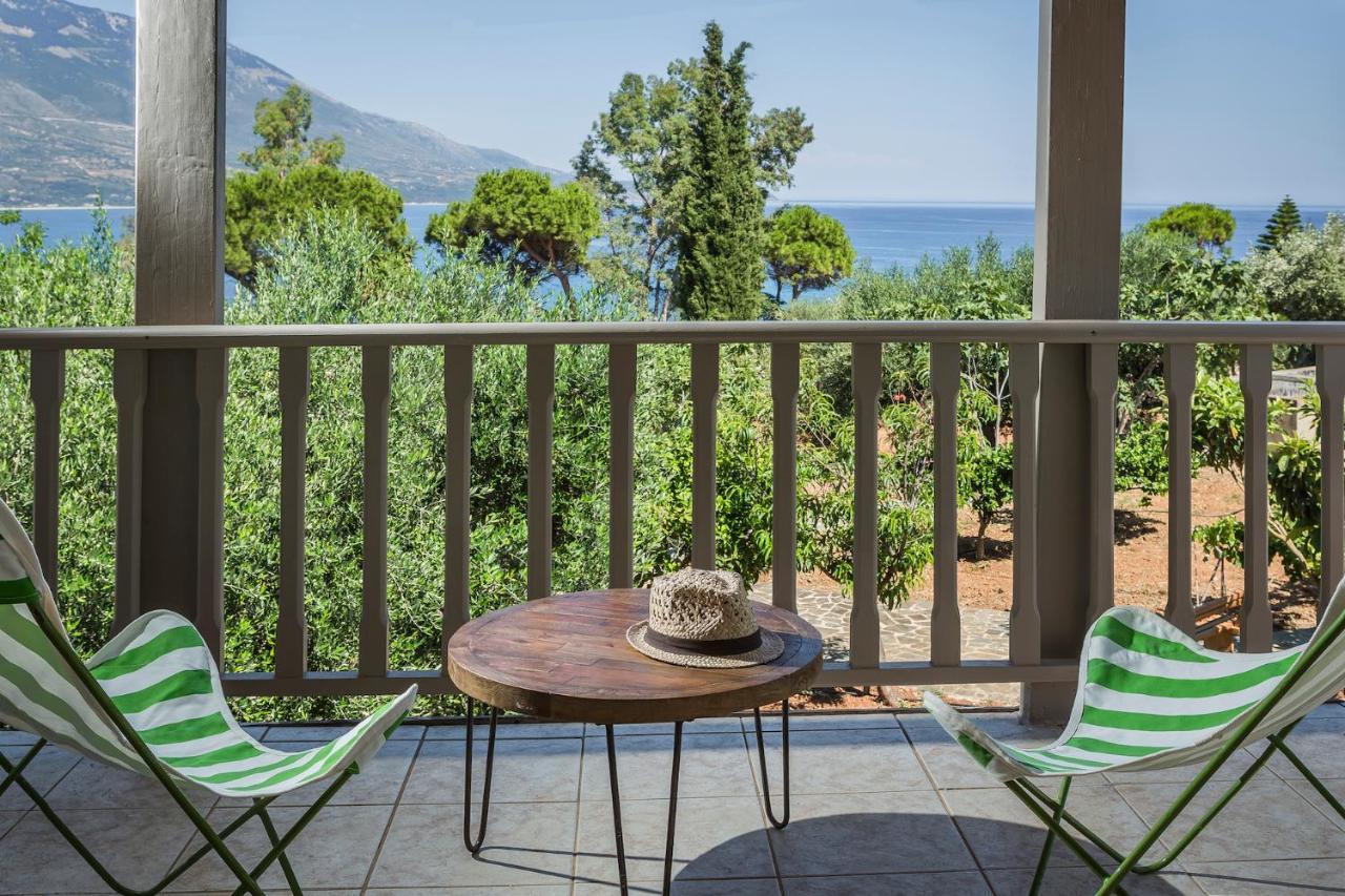 Ploes Luxury Cottages 佩萨达 外观 照片