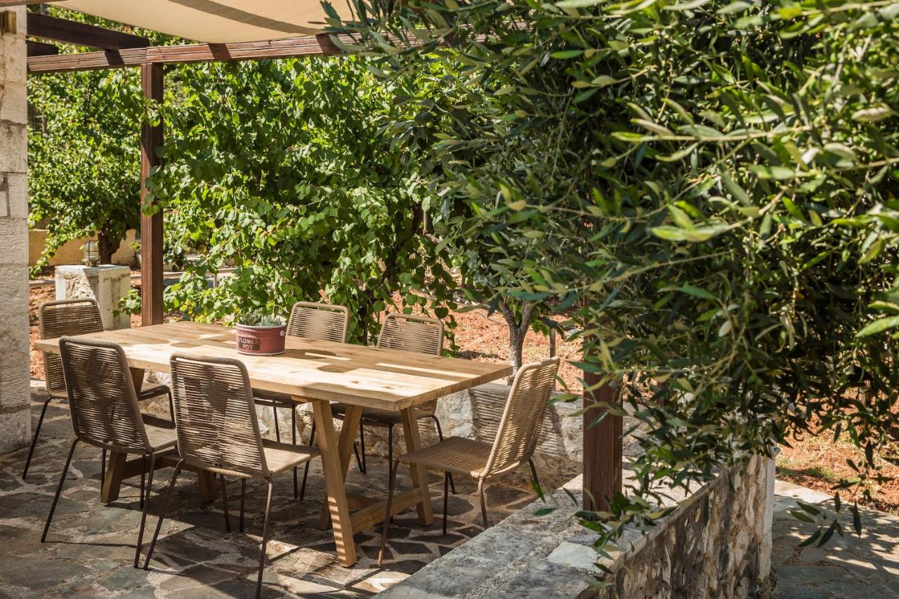 Ploes Luxury Cottages 佩萨达 外观 照片