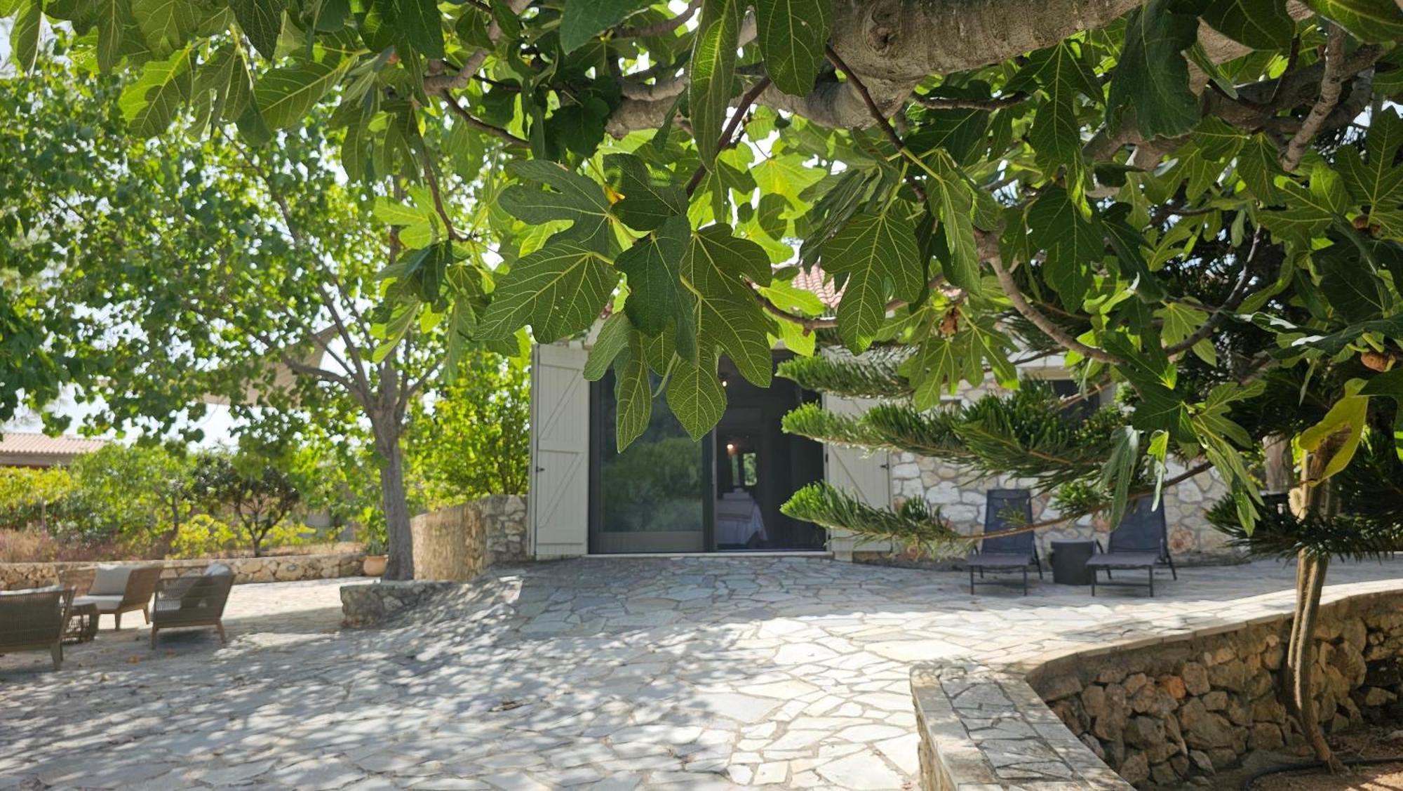 Ploes Luxury Cottages 佩萨达 外观 照片