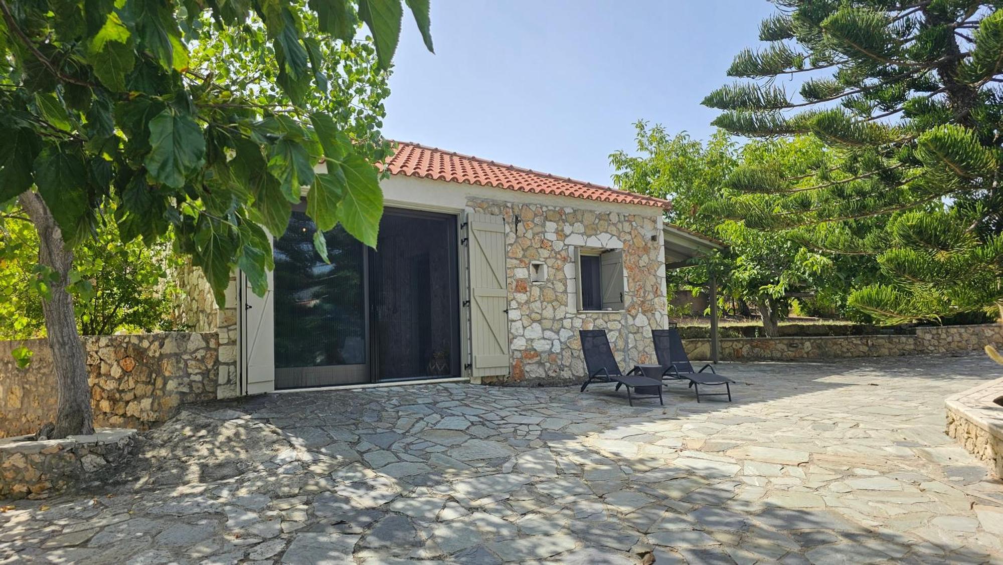 Ploes Luxury Cottages 佩萨达 外观 照片