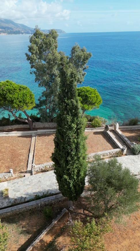 Ploes Luxury Cottages 佩萨达 外观 照片