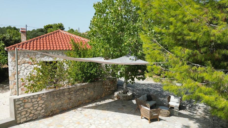 Ploes Luxury Cottages 佩萨达 外观 照片